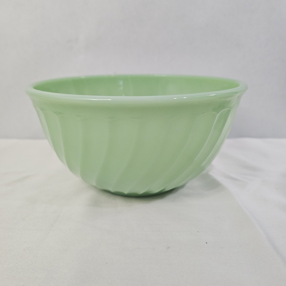 Vtg Fire-King Jadeite Green Swirl 7" Mixing Bowl 1950s Anchor Hocking U.S.A.